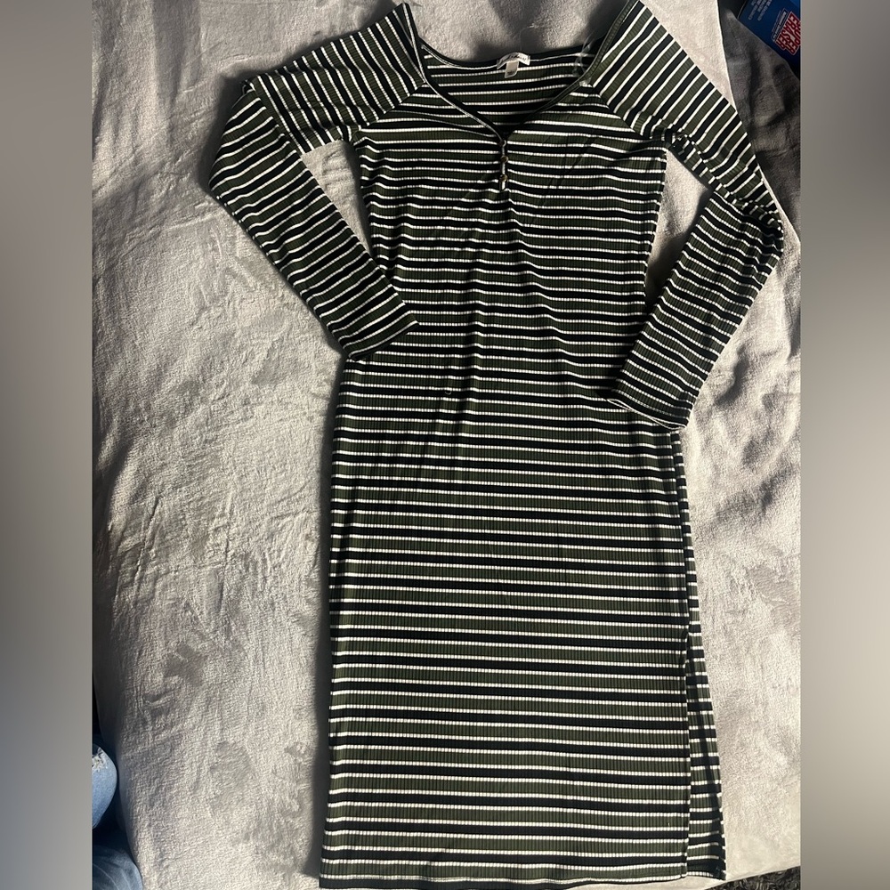 Striped Button-Up Top - Picture 2 of 5